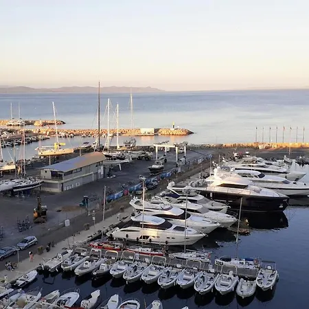 50 M2 - Le Port, * Hyères
