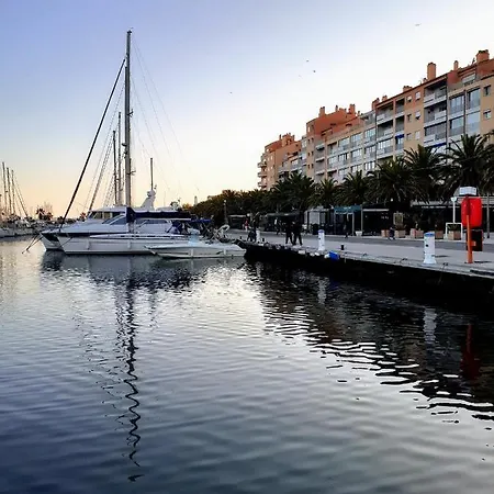 50 M2 - Le Port, Apartment Hyeres